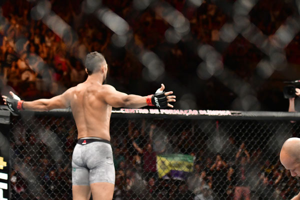 Resultado de imagen para Johnny Walker acumula nocautes avassaladores no UFC – Leandro Bernardes/Ag Fight